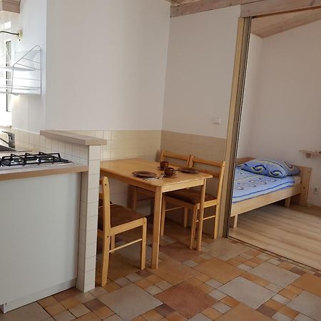 Pokoje I Apartamenty Przy Sosnowej Poddąbie Buitenkant foto